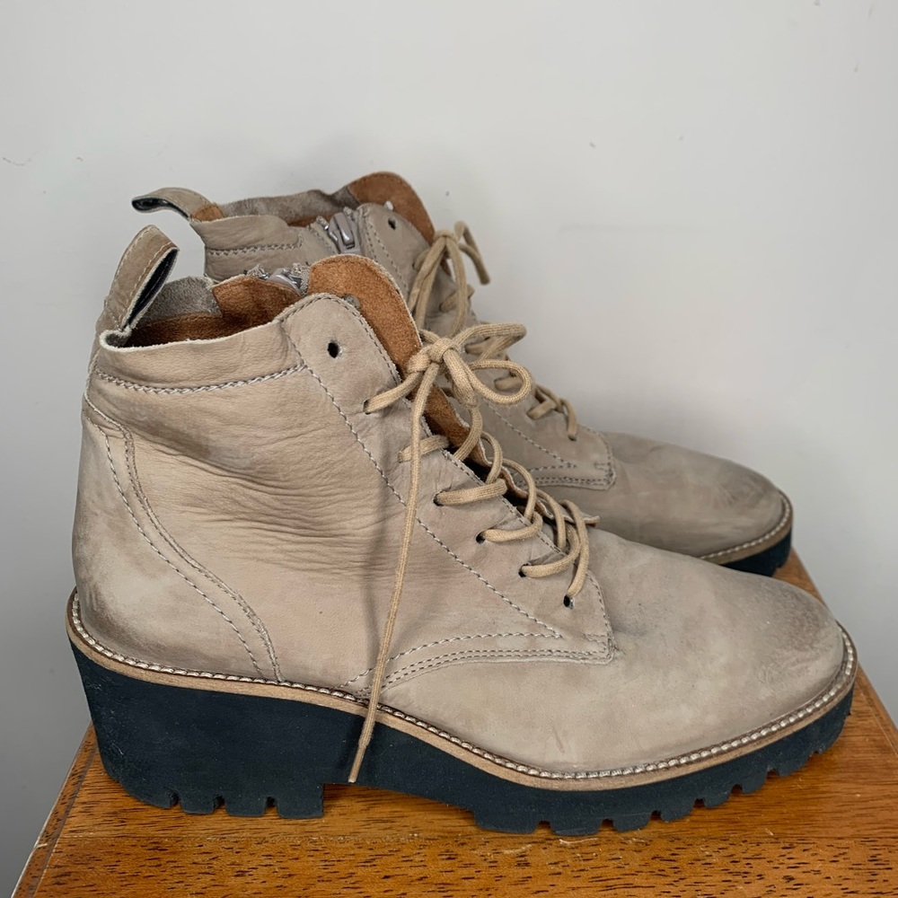 Paul Green Beige Ankle Boots with Black Soles